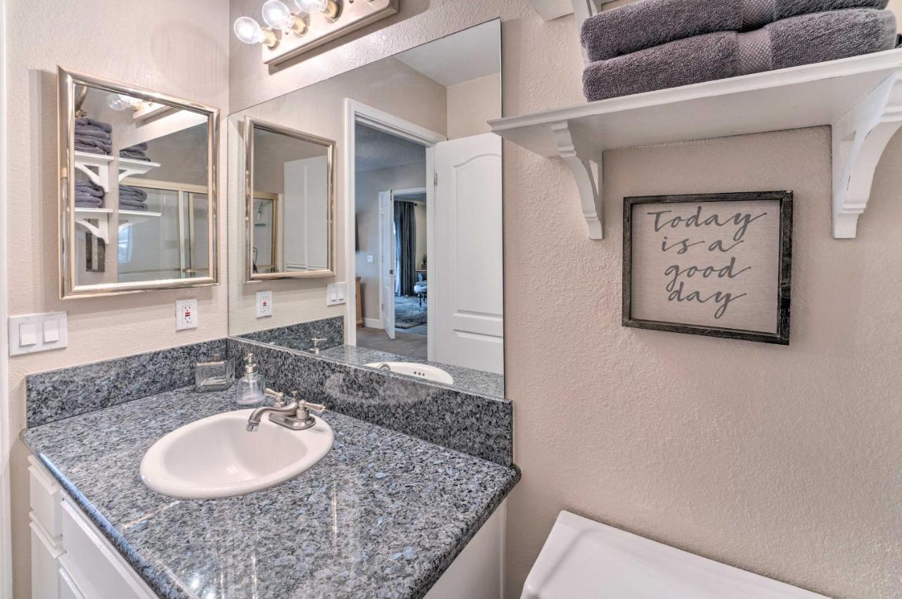 Lake Havasu Condo With Pool Access 1 Block To Beach 哈瓦苏湖城 外观 照片